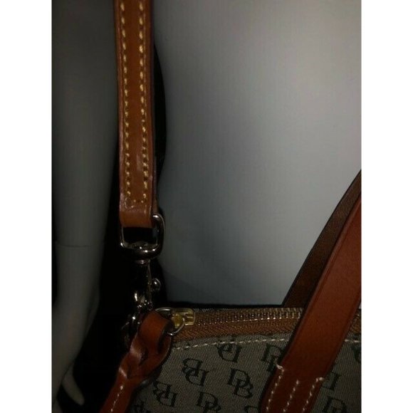PREOWNED DOONEY & BOURKE VINTAGE GREEN DB CANVAS LEATHER TRIM CROSSBODY - Picture 5 of 10
